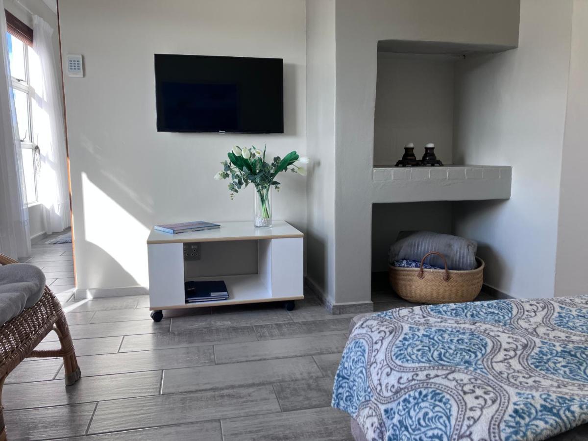 Silverdunes - Seaview Bettyʼs Bay Exterior foto